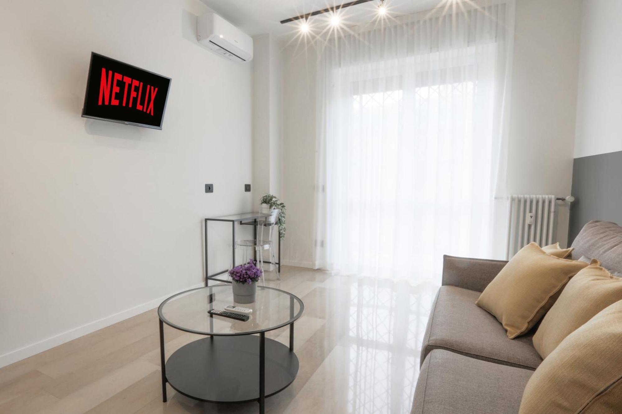 New Modern Flat 10 Minutes Walk From Central Station Milán Exterior foto